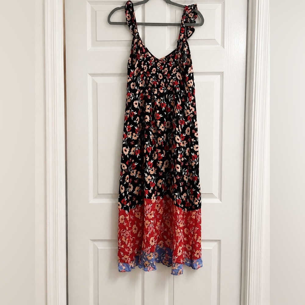 Express Floral Midi Dress Women’s Size Medium Black Red Sleeveless Flowy Dress